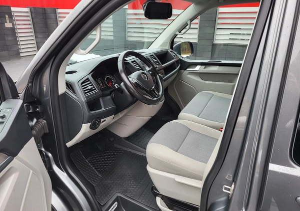 Volkswagen Caravelle cena 139900 przebieg: 145436, rok produkcji 2017 z Daleszyce małe 191